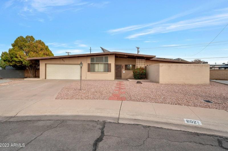 802 E Campus Dr, Tempe, AZ 85282 - MLS 6634726 for Sale