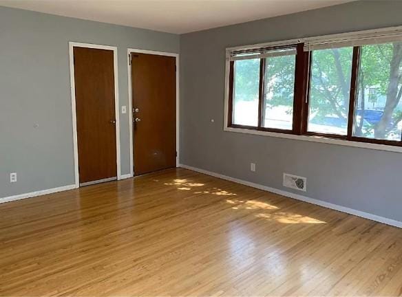 2226 NE Arthur St Minneapolis, MN 55418 - Home For Rent