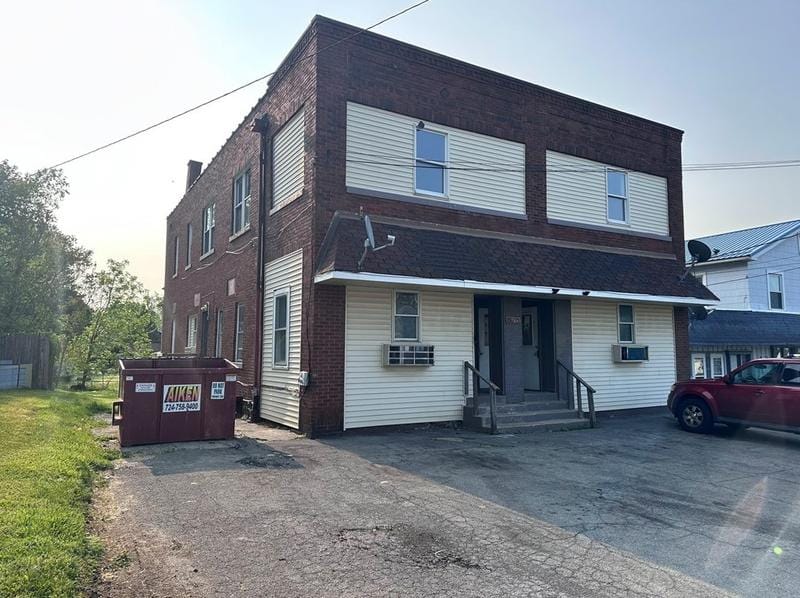 1706 Highland Ave, New Castle, PA 16105 - MLS 1607226 for Sale