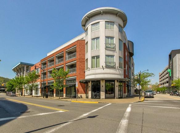 2635 E Carson St Pittsburgh, PA - Apartments For Rent