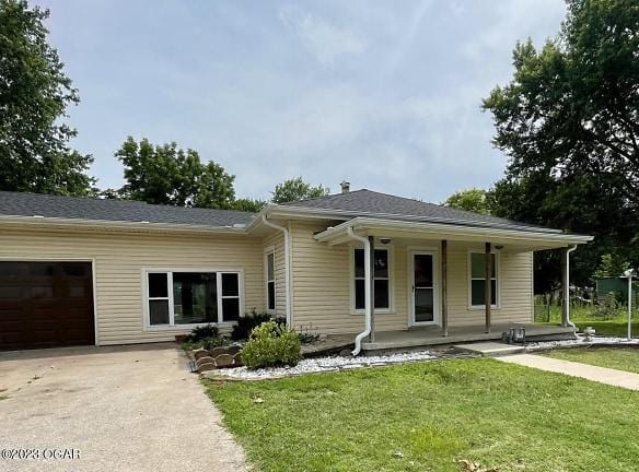 202 W Walton Ave Carl Junction, MO 64834 - Home For Rent