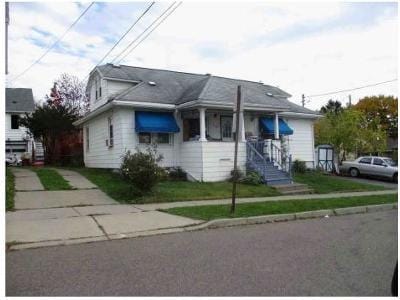 N Roosevelt Ave for Sale