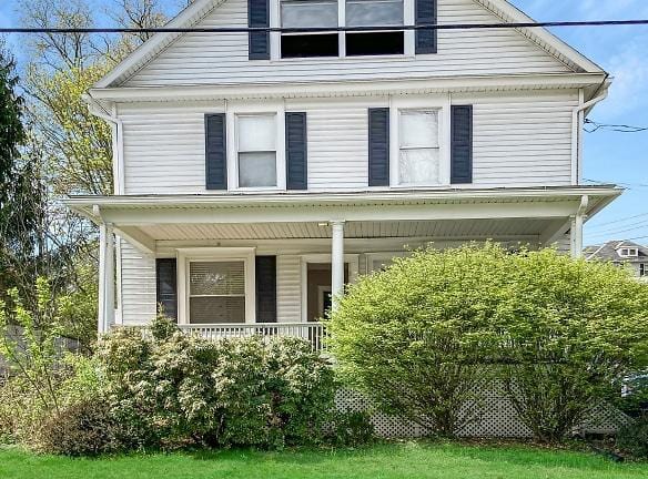 111 School Street Shavertown, PA 18708 - Home For Rent
