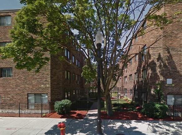 1300 N Sedgwick St Chicago, IL - Apartments For Rent