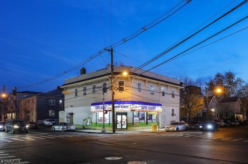 321 Jefferson Ave, Elizabeth, NJ 07201 - MLS 3874944 for Sale