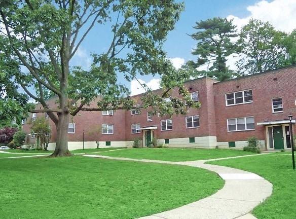 330 W Johsnon St Philadelphia, PA - Apartments For Rent