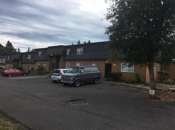 Crofton Apartments Portland, OR - Apartments For Rent