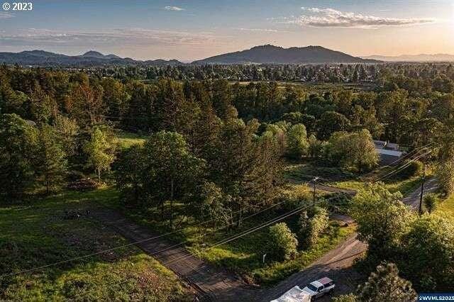 37919 E Grant St. Lebanon, OR 97355  620759110 for Sale