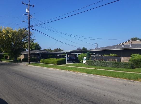 VILLAGE GREEN Apartments Salinas, CA - Apartments For Rent