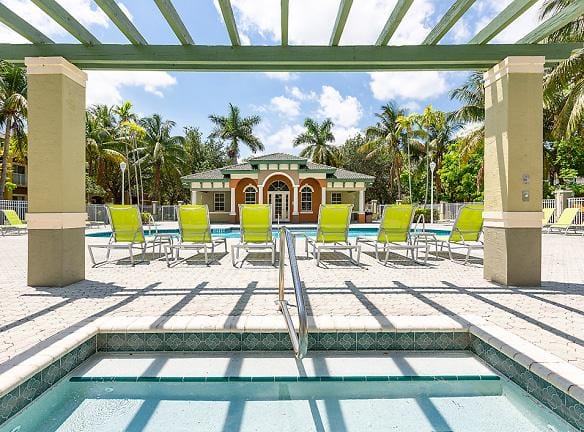 Quantum Lake Villas Apartments For Rent - Boynton Beach, FL