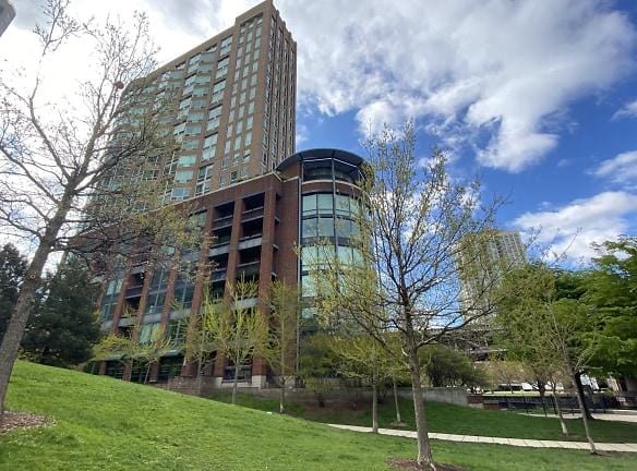 600 N Kingsbury St #801 Chicago, IL 60654 - Home For Rent