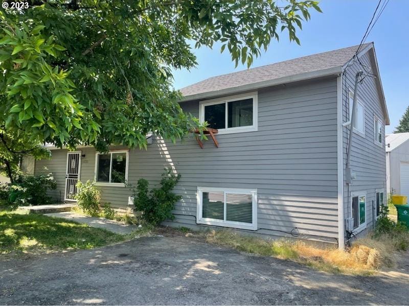 20231 NE GLISAN ST, Fairview OR 97024 for Sale