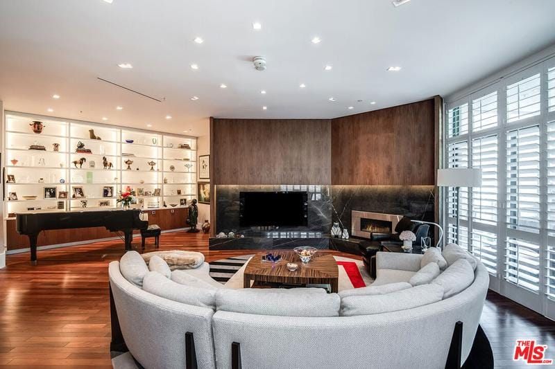 10490 Wilshire Boulevard, Unit 406, Los Angeles, CA 90024 for Sale