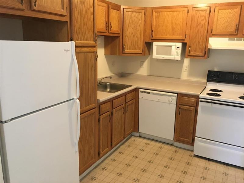 Apartment Building, Apartment - Manchester, NH  3911 Brown Ave #42 for Sale
