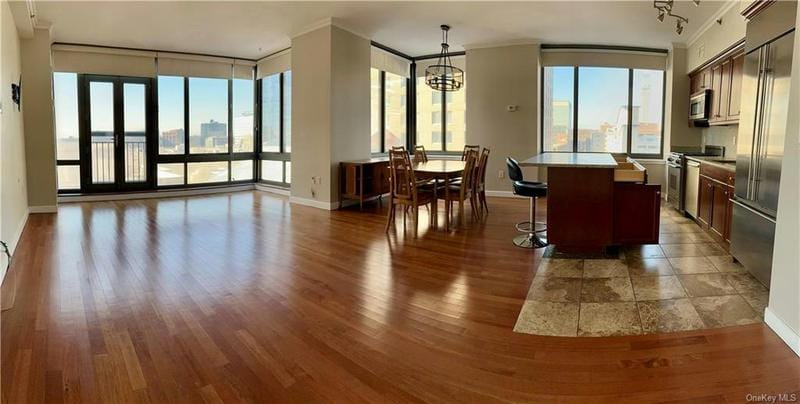 10 CITY PL APT 10D, White Plains, NY 10601 Condominium For Sale  MLS# H6274356