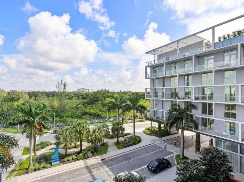 2000 Metropica Wy #502, Sunrise, FL 33323 - MLS A11392102 for Sale