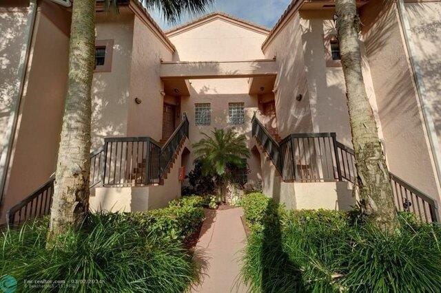2 bedroom in Plantation FL 33322 for Sale