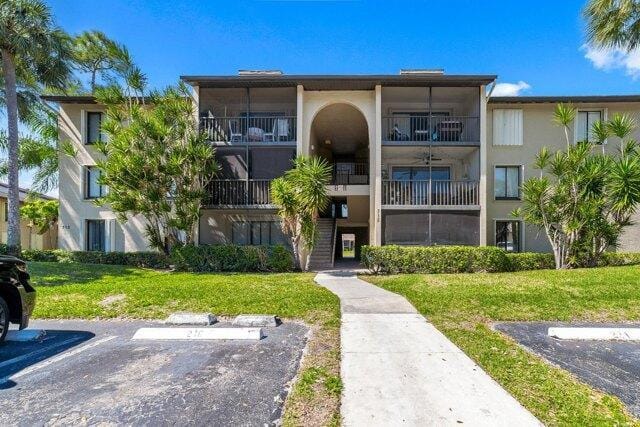 2 bedroom in Greenacres FL 33415 for Sale