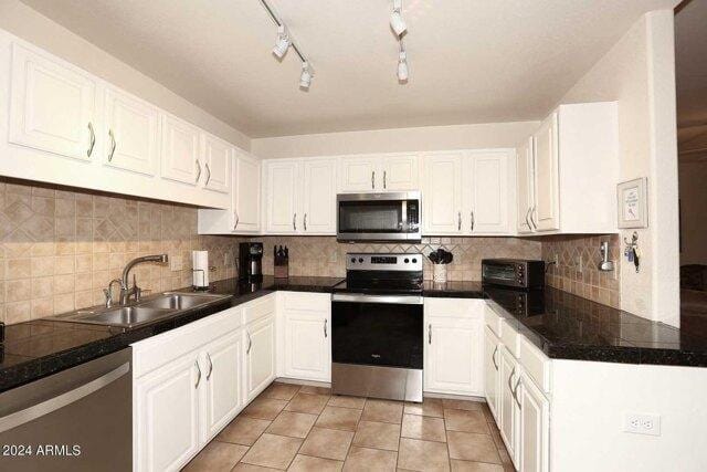 2 Bedroom 2 Bath In Scottsdale AZ 85260 for Sale