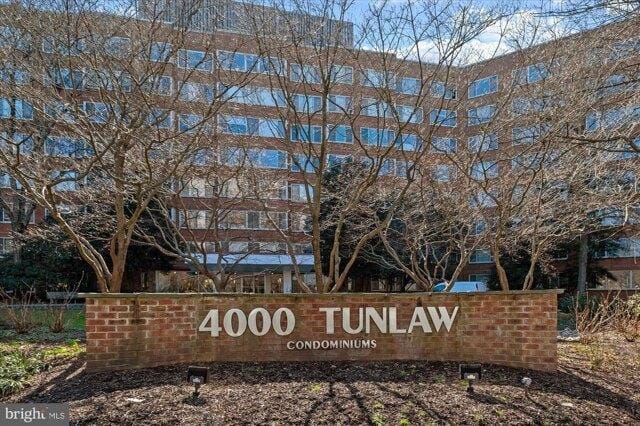 1 bedroom in Washington DC 20007 for Sale