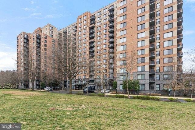 1 bedroom in Alexandria VA 22303 for Sale