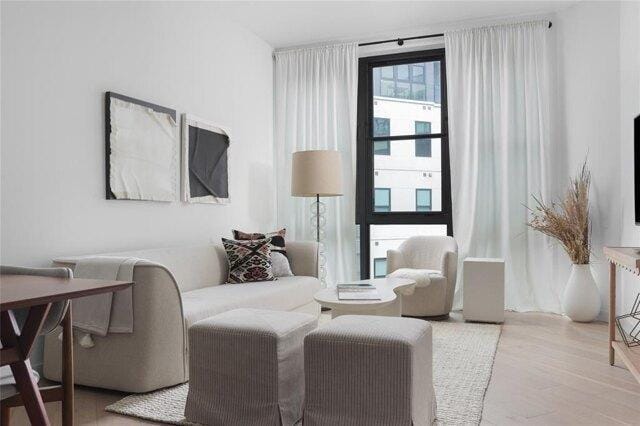 1 bedroom in Austin TX 78702 for Sale