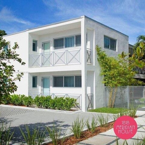 2 bedroom in Miami Beach FL 33139 for Sale