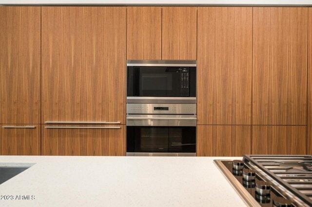 2 bedroom in Scottsdale AZ 85254 for Sale