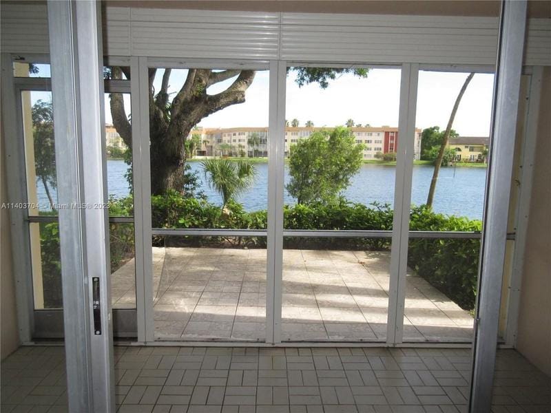 Condominium - Miami, FL  920 Ne 199th St #1R for Sale