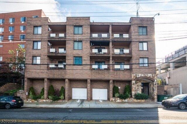 1 bedroom in North Bergen NJ 07047 for Sale