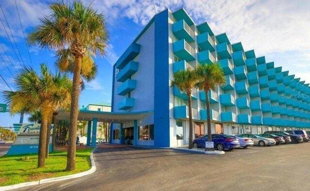1 bedroom in Daytona Beach FL 32118 for Sale