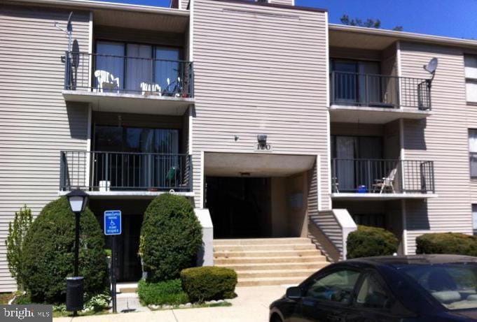 Unit/Flat/Apartment, Unit/Flat - GAITHERSBURG, MD  120 Duvall Ln for Sale