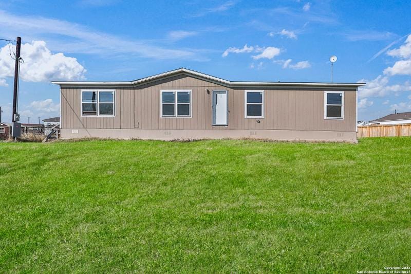 7467 Old Campbellton Road, Pleasanton, TX 78064 for Sale