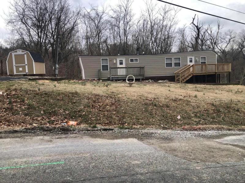 9498 HOLY CROSS RD, Fairview Heights, IL 62208 Manufactured Home For Sale  MLS# 24010531