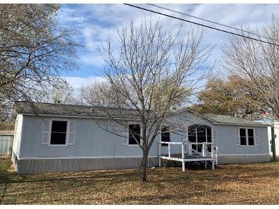 Mosley Dr for Sale