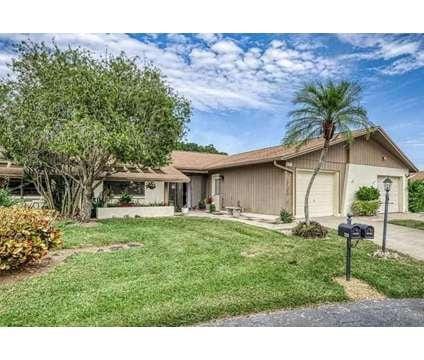 You've always wanted a Tropical Escape in Florida: 2 Bedroom, 2 Bathroom Villa for Sale