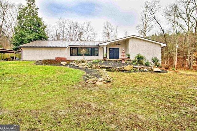3 Bedroom 2 Bath In Newnan GA 30263 for Sale