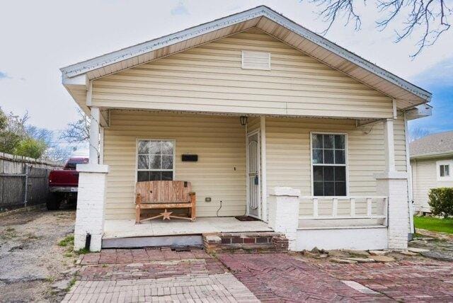 4 Bedroom 2 Bath In Fort Worth TX 76164 for Sale