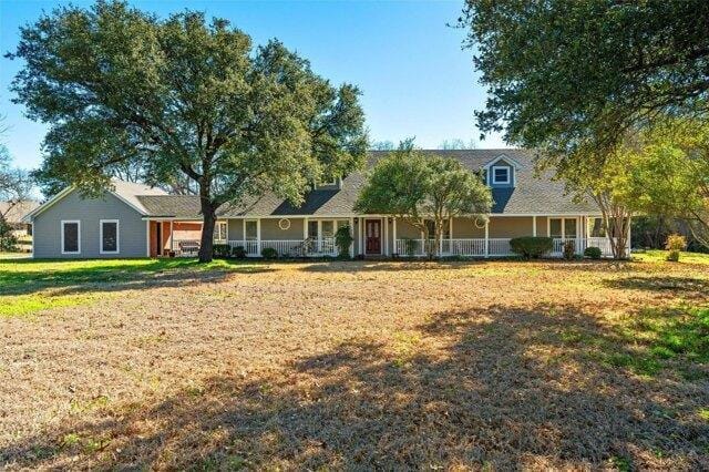 3 Bedroom 2.5 Bath In Midlothian TX 76065 for Sale