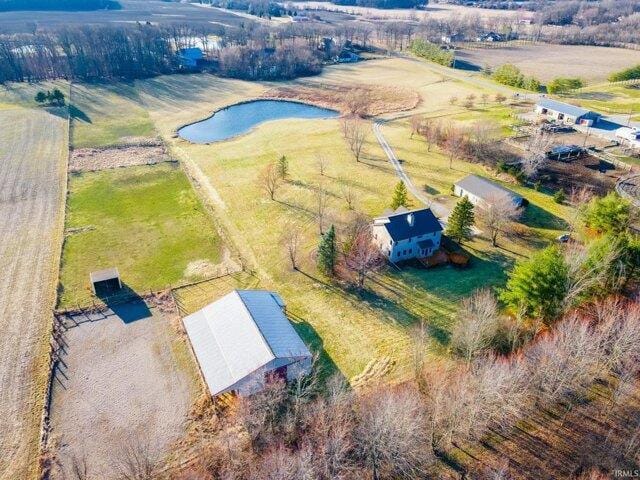 4 Bedroom 3.5 Bath In Churubusco IN 46723 for Sale