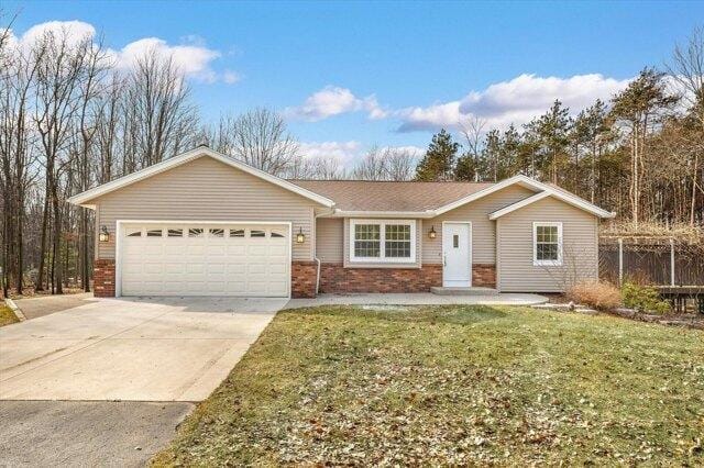 3 Bedroom 2.5 Bath In West Olive MI 49460 for Sale