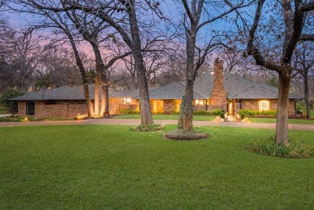 4 Bedroom 3 Bath In Highland Village TX 75077 for Sale