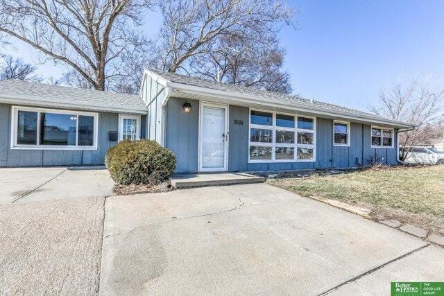 4 bedroom in Omaha NE 68134 for Sale