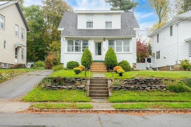 3 bedroom in Worcester MA 01605 for Sale