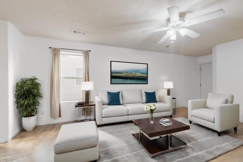 Santa Fe, Santa Fe County, NM House for sale Property ID: 418750799
