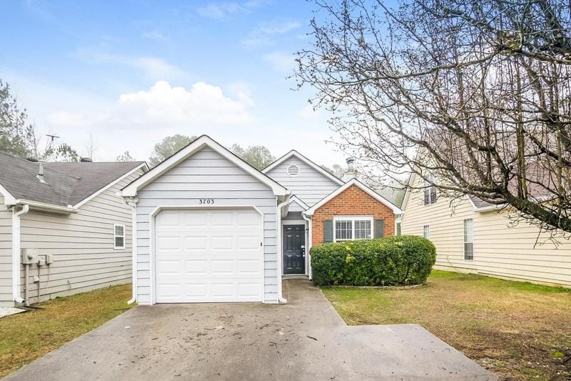 Single Family Residence, Traditional, House - Powder Springs, GA  3703 Acorn Dr for Sale