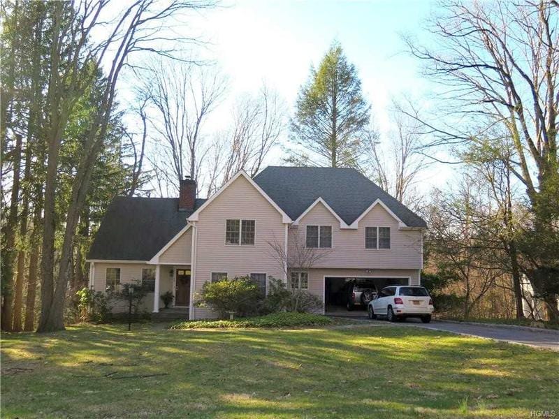 Rental, Colonial - Chappaqua, NY  49 Commodore Rd for Sale