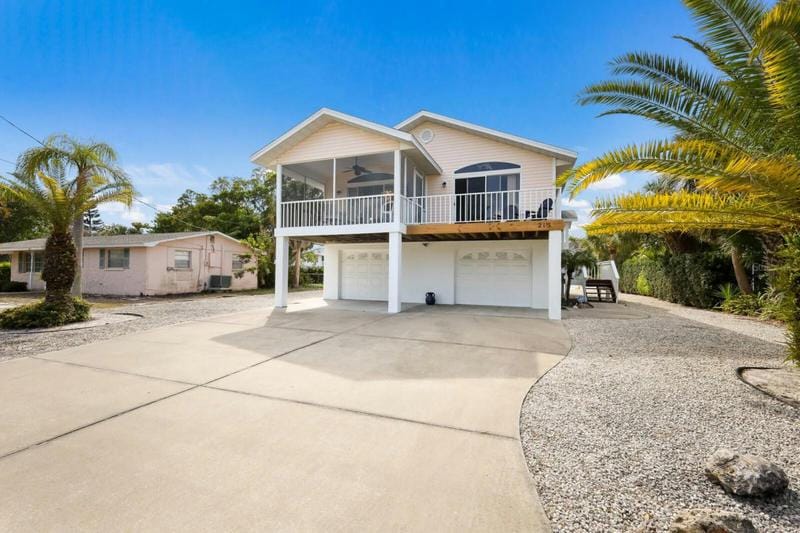 215 LAKEVIEW DR, ANNA MARIA, FL 34216 Single Family Residence For Sale  MLS# A4602284