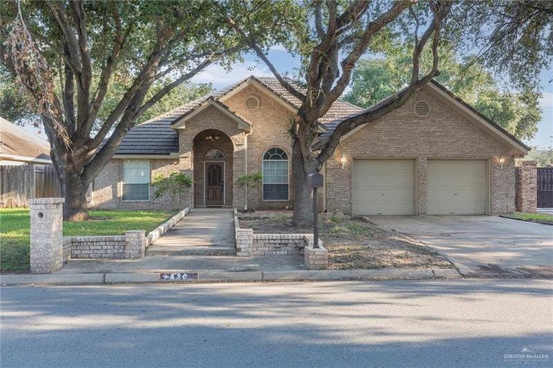420 Lark Avenue, Mc Allen, TX 78504 for Sale