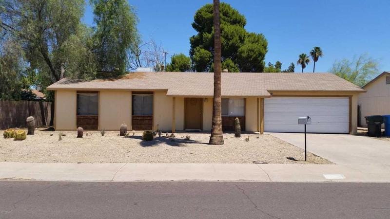 Single Family - Detached, Ranch - Phoenix, AZ  3740 E Surrey Ave for Sale